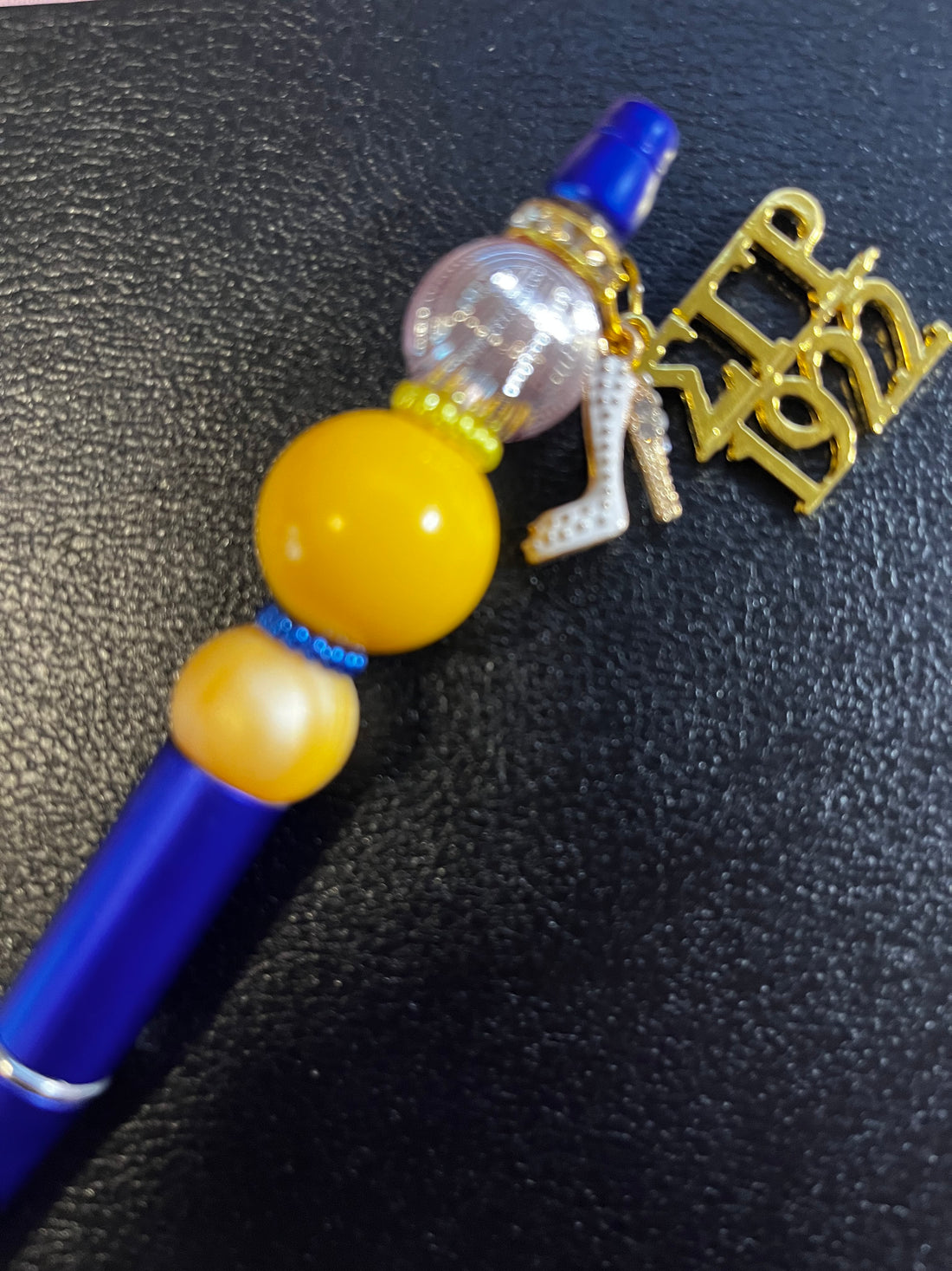 Sigma Gamma Rho Beaded Pens - Custom Sigma Gamma Rho Focal Pens, Divine Nine Gifts